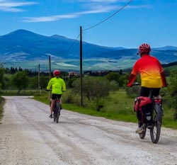 Mary---Jerry-biking-rear-view.jpg